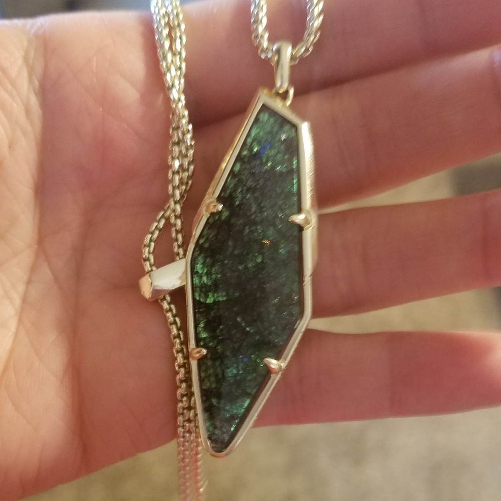 Kendra Scott Beatrice Long Pendant Necklace